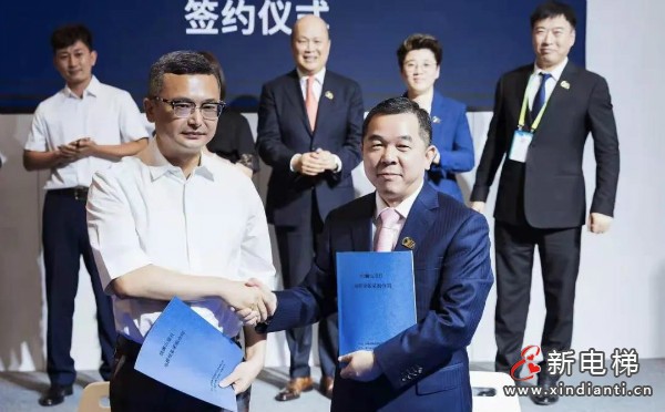 吉林省隆昌房地产开发有限公司董事长陈铁成,总经理陈铁华,奥的斯中国