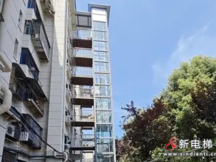 湖北十堰竹山县我为群众办实事 为老旧小区加装33部电梯