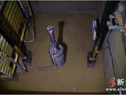 雨季电梯使用的安全提示及乘客注意事项