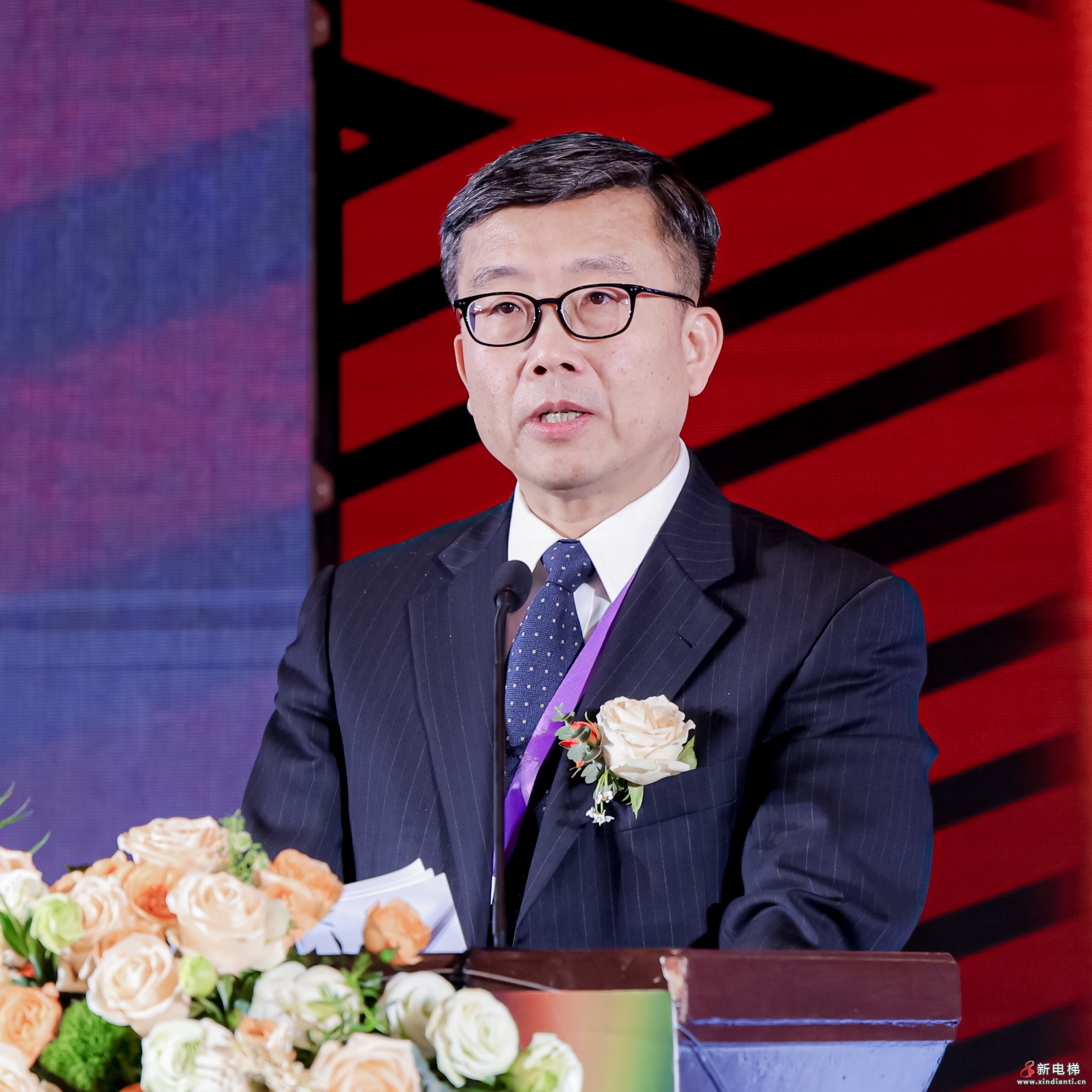 d98e3f43a36a3b1f6909b0c3545a86d6.jpg