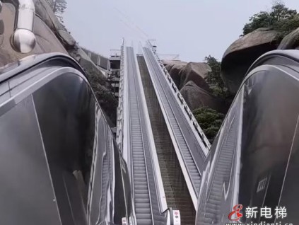 江西上饶灵山景区“天梯”线路全长1236米 让你轻松揽尽云端风光