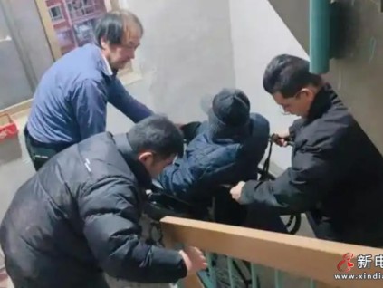 北京通州西上园社区：电梯换新遇“出行难”，暖心服务解民忧