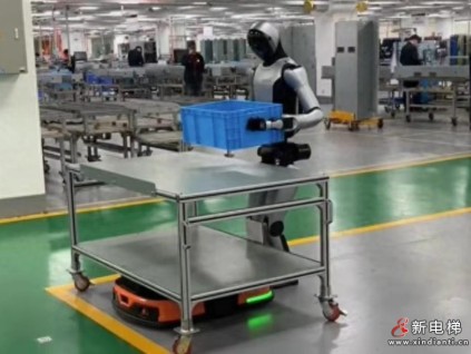 优必选携手日立（中国 ）人形机器人落地电梯车间开拓智造新场景