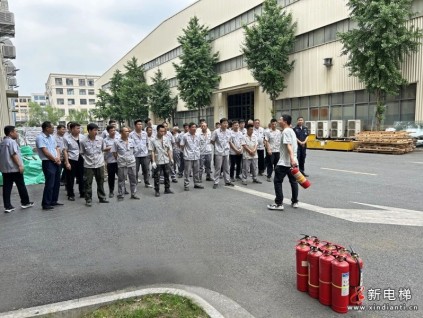 生命至上，安全为先！梅轮电梯消防演练，筑牢安全生产防线